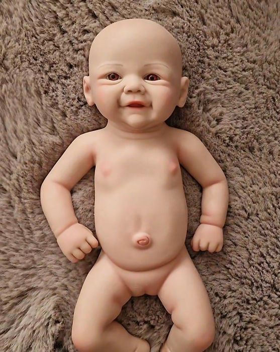 Bebelus reborn, silicon moale ca pielea, 43 cm