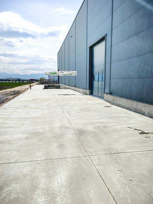 Продава се Склад в Пловдив, Индустриална зона - Север - 710 кв.м за 1057 €/кв.м - Снимка #4