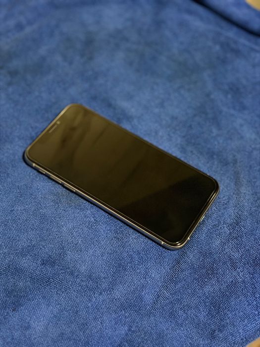Продам айфон Xs 64 гб