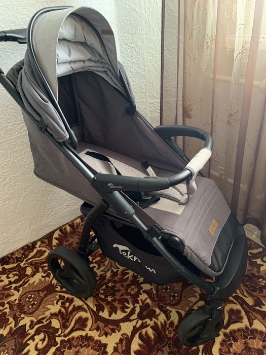 Продам прогулочную коляску