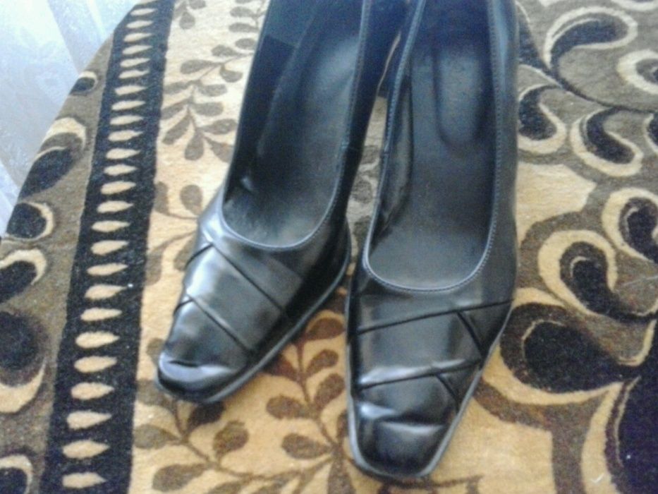 Плодавам дамски обувки