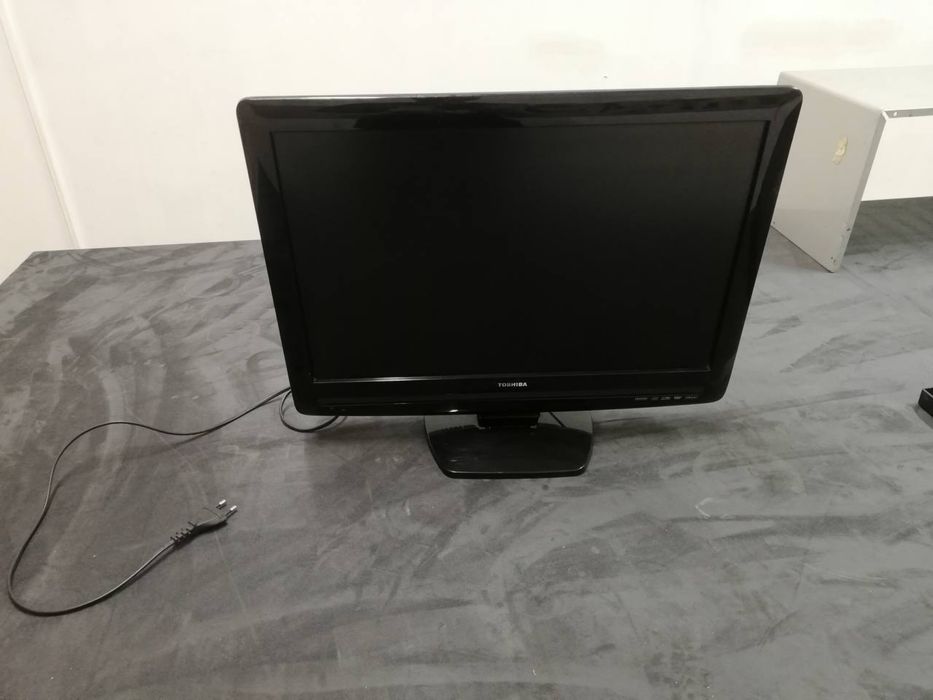 Продам телевизор тошиба