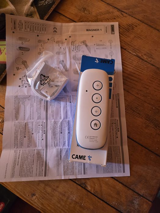 Автоматична ролетна врата за гараж