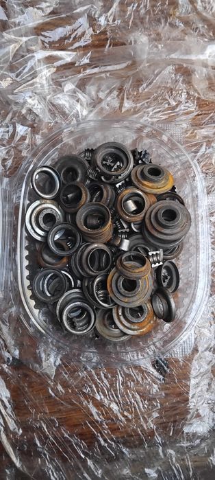 Клапана на Двигатель м50