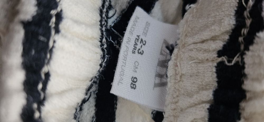 Pantaloni scurti bebelusi