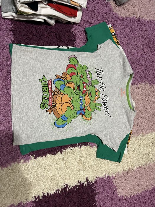 2 Tricouri copii in stare buna