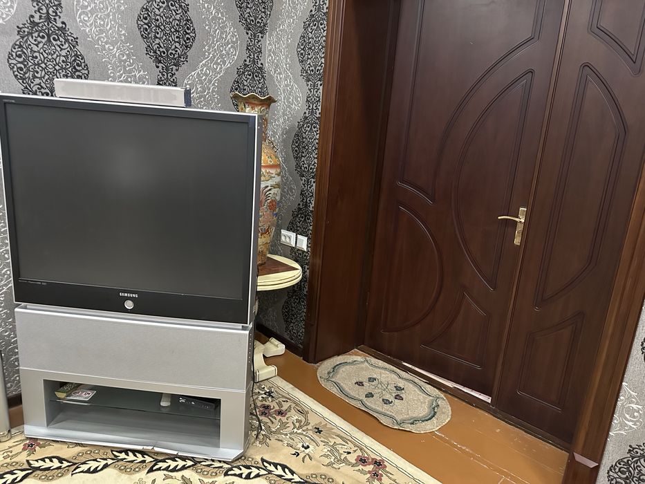 Продается телевизор
