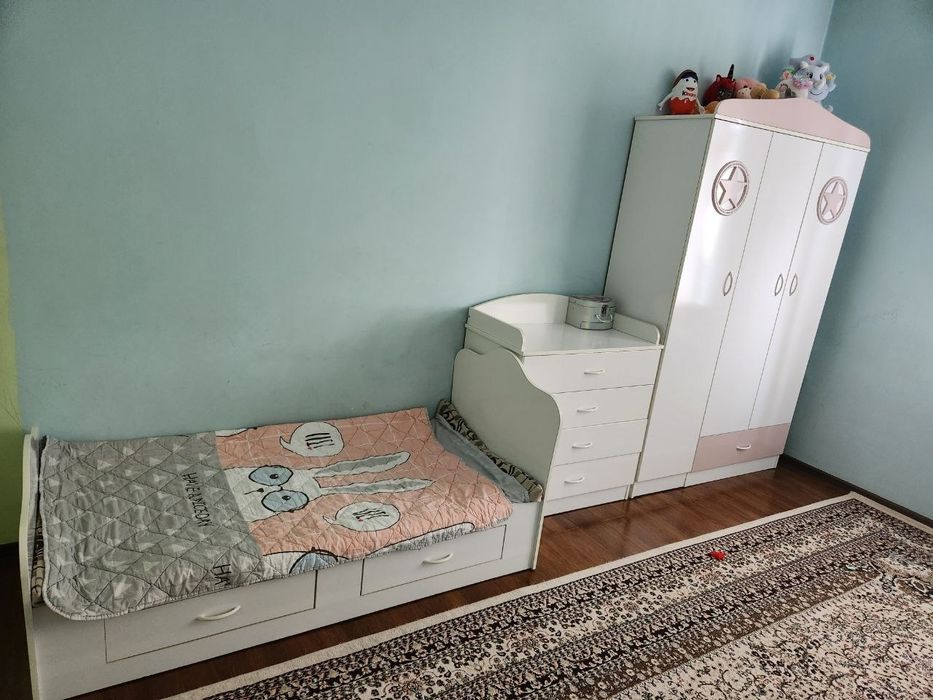 Detski mebel xolati zur