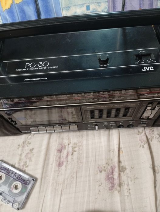 Radio caset JVC auto revers PC 30