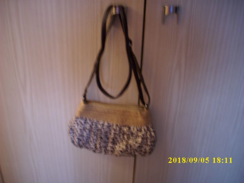 Дамска чантичка от плат