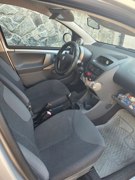 TOYOTA  2009 — imagine 3