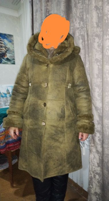 Продаёт дубленка