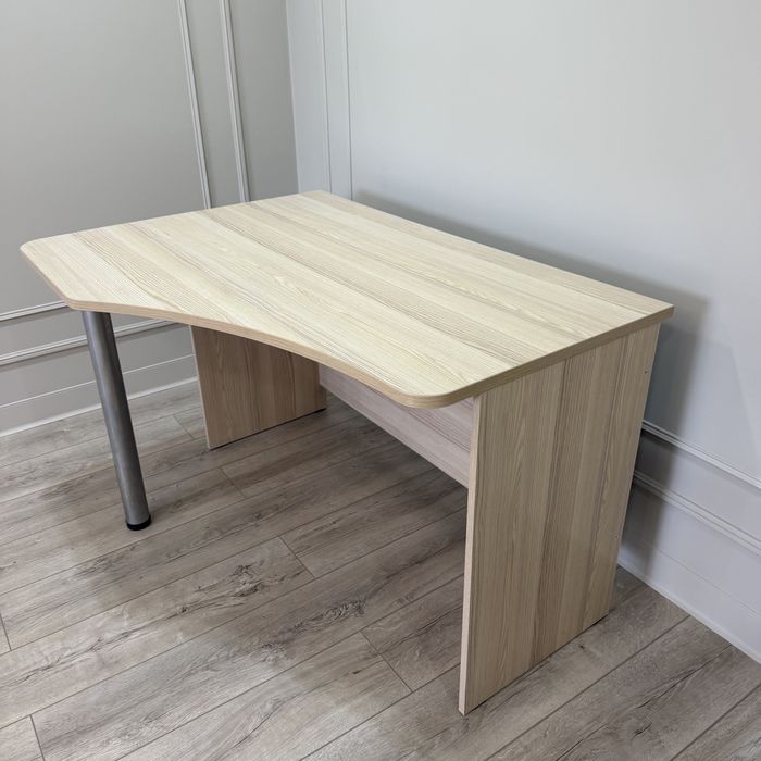 Письменный стол (школьный стол)