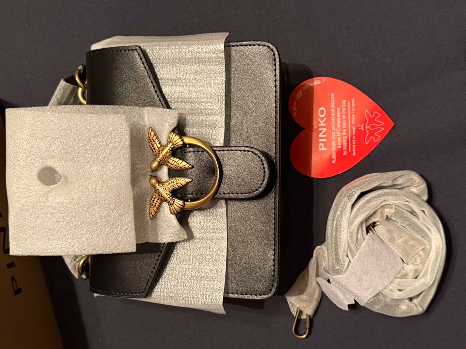 Дамски чанти Pinko Gucci Chanel