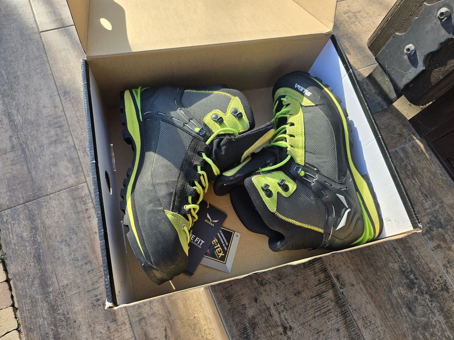 Туристически,планински  обувки saleva с GORETEX мембрана