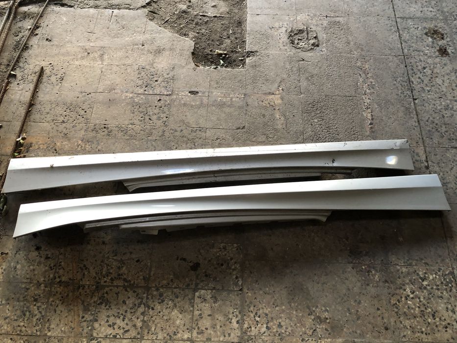 Set Praguri Stanga Dreapta BMW E81/E87 [facelift] Original an 2009.