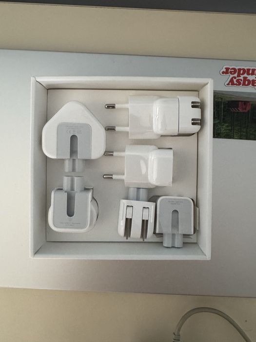 Apple World Travel Kit