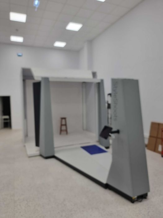 StyleShoots Live with stage ad 2 striplig