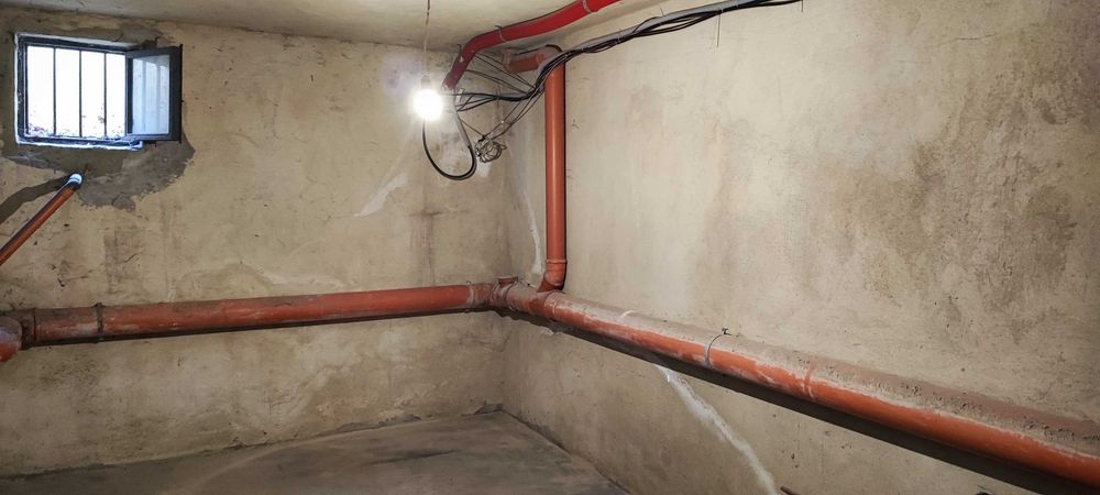 Дава се под наем Склад в Варна, Цветен квартал - 28 кв.м за 96.9 € - Снимка #5