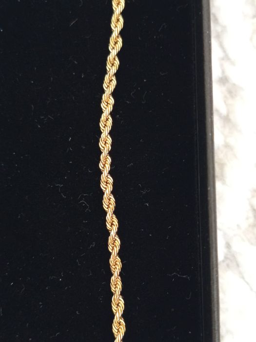 Золотой нежный браслет