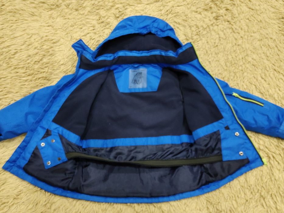 Продам куртку для мальчика весна- осень