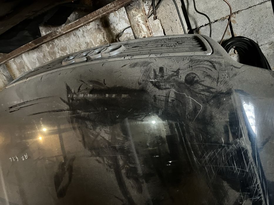 Продам капот на ауди а8 д2