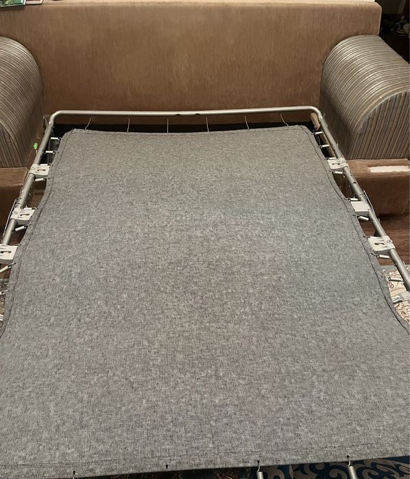 Сидячий диван