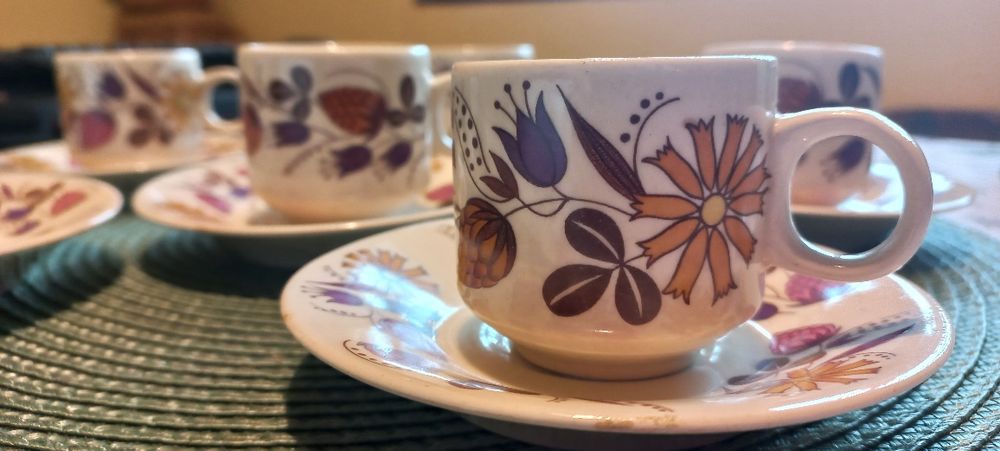 Румънски чашки за кафе