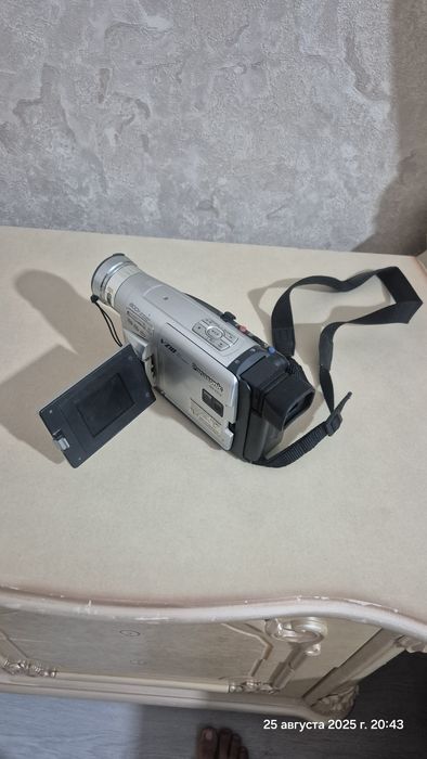 Видеокамера Panasonic NV-VZ18