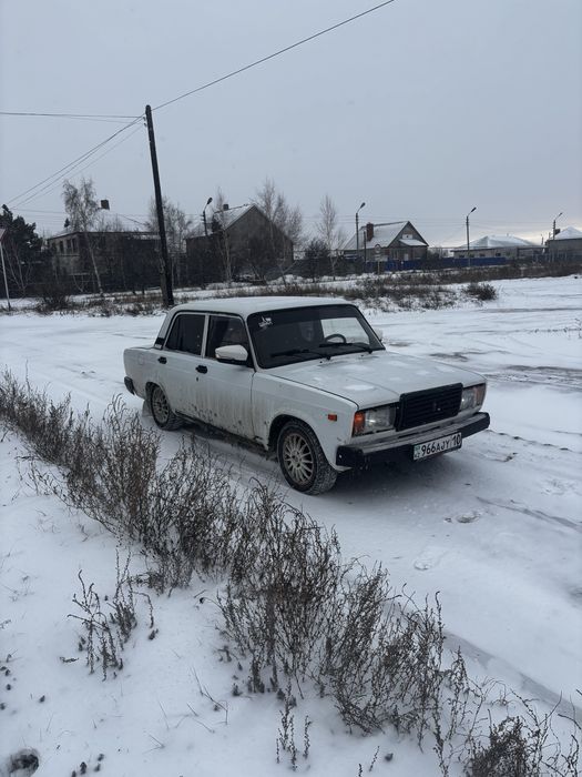 Продам ваз 2107