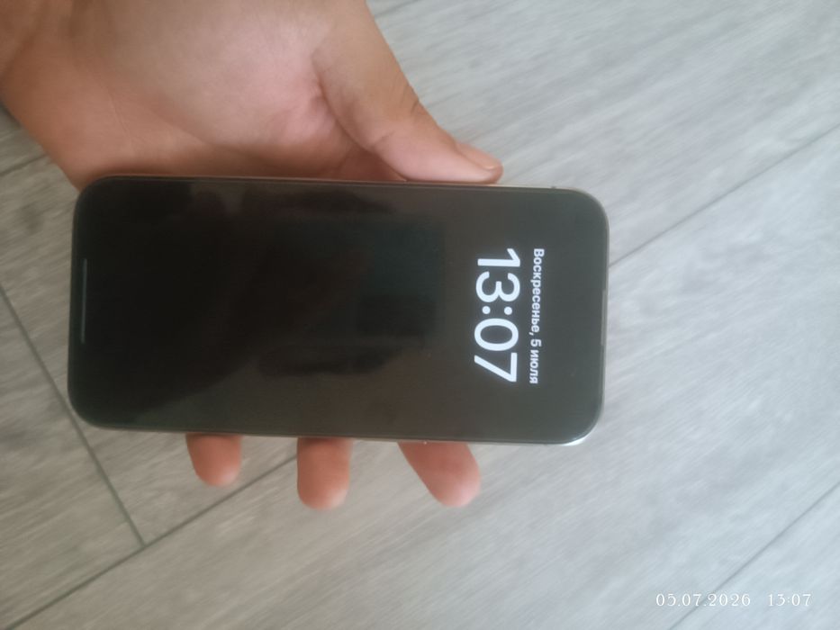 Продам iphone 15 pro 256