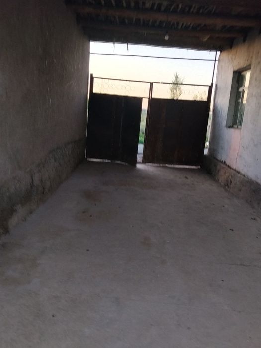 Ijarachi qoyamz 3xonali uy