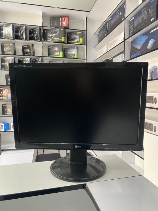 LG Flatrom W1942S