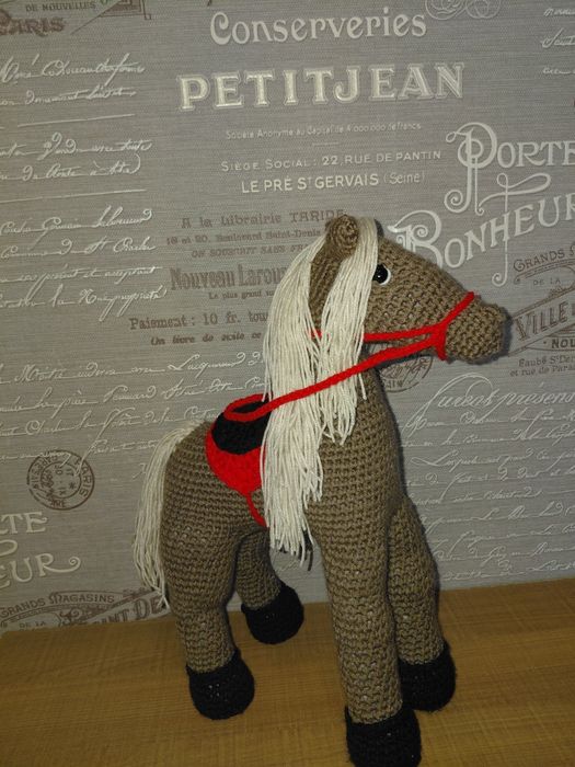 Лошадь ручной работы.