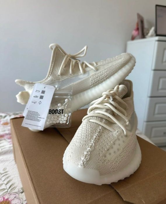 Adidași Yeezy 350 V2