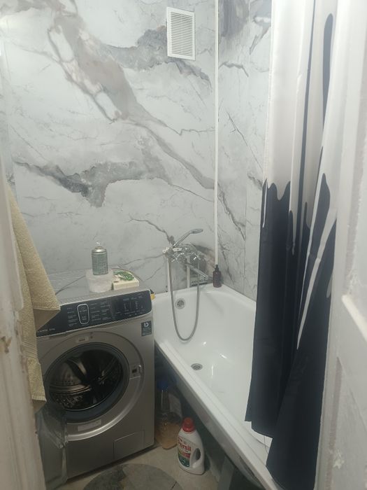 Продам 2 комнатную квартиру