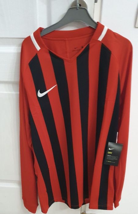 Bluza Nike maneca lunga