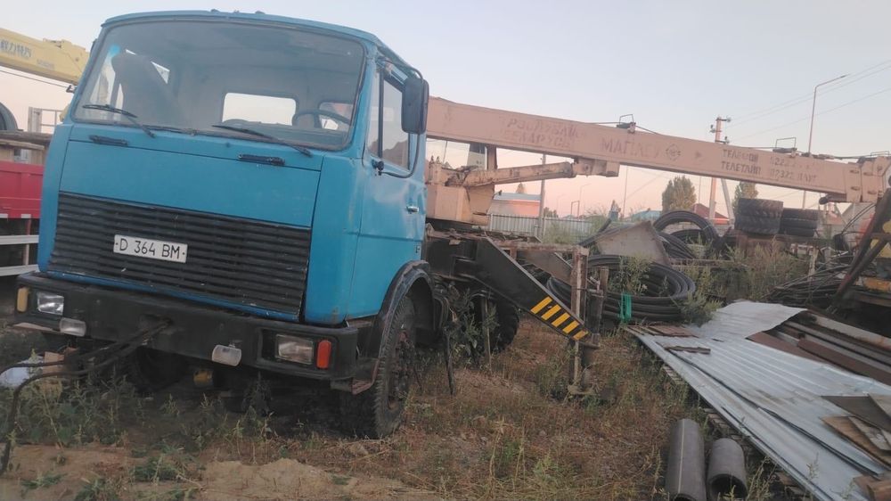 Продам срочно МАЗ Автокран
