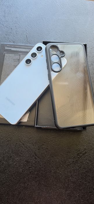 Samsung S24 FE 256GB / 8 GB RAM
