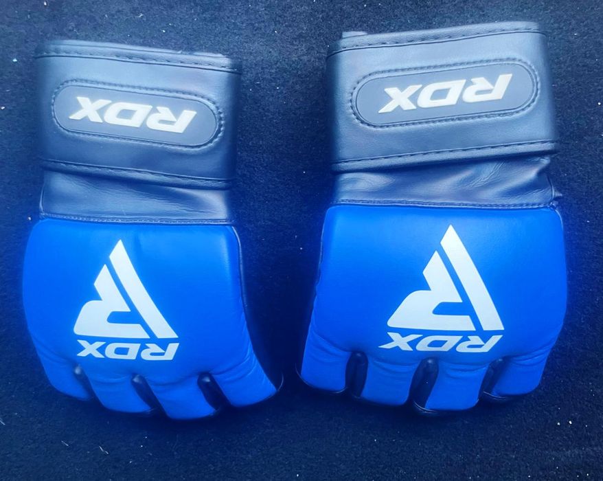 Продам перчатки ММА