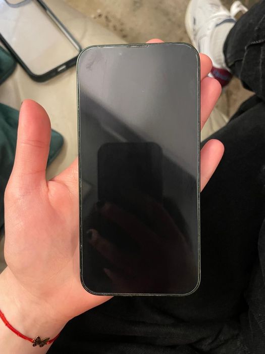 iPhone 13 verde perfect funcțional