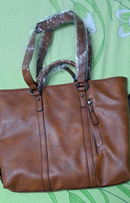 Женская сумка вместительная