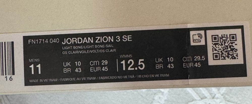 Nike Jordan Zion 3