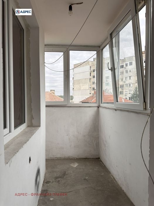 Продава се Едностаен апартамент в Плевен, Сторгозия - 46 кв.м за 2174 €/кв.м - Снимка #8