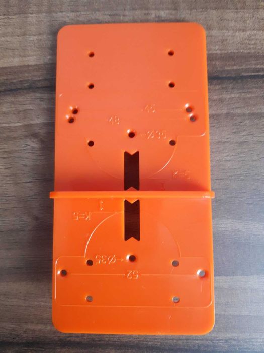 Шаблон и свредло за отвори на мебелни панти | Фрезер с ограничител