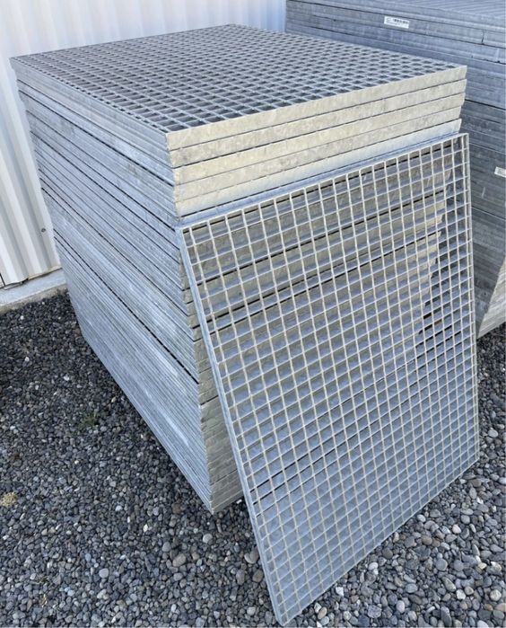 Gratare zincate galvanizate