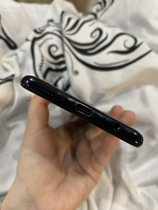 Samsung A41, 64гб в идеальном состоянии