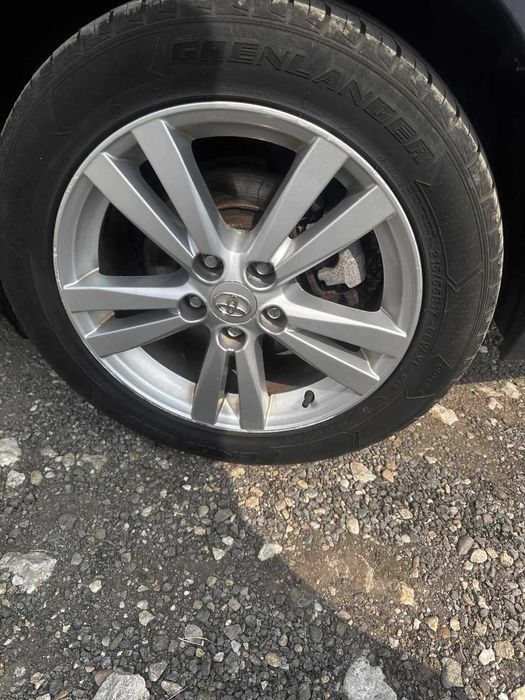 Продава се на части  Toyota Avensis T27 2.0 D4D 2010 г