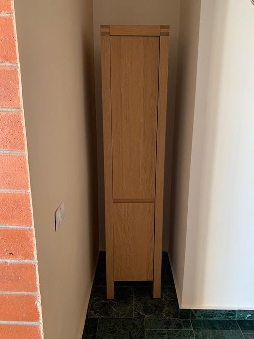 Vând mobila din lemn masiv