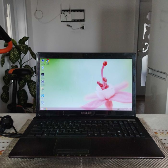 Лаптоп-ASUS.Работещ.